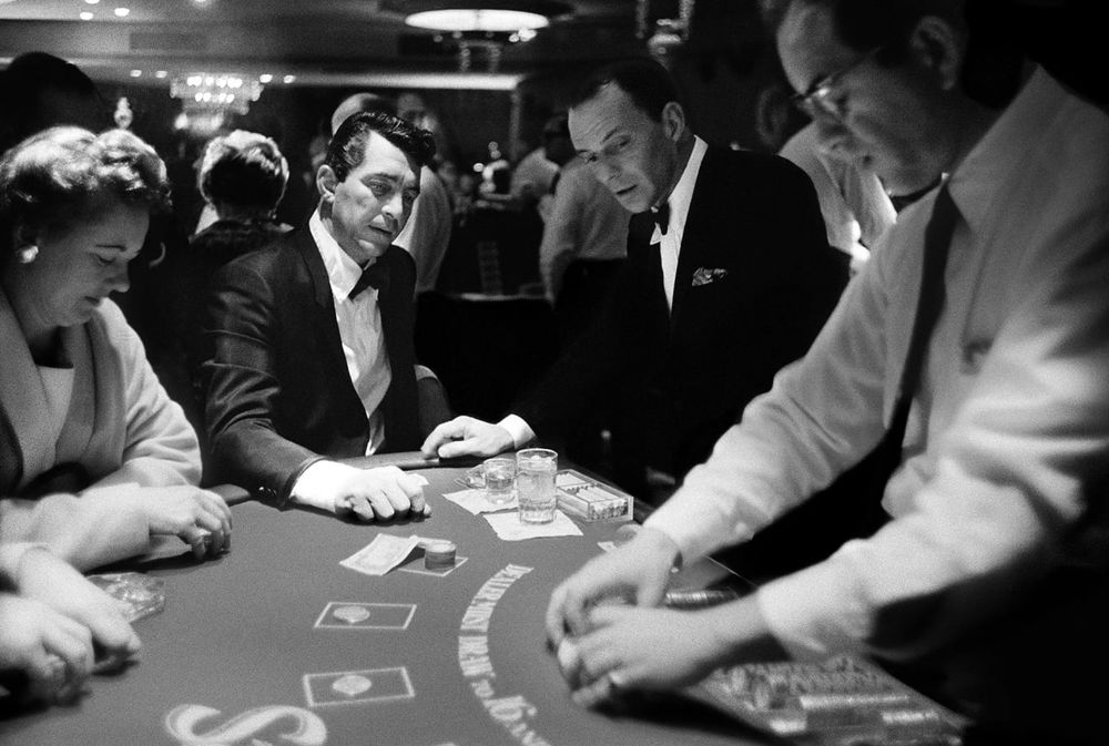 hhpoker官方正版下载苹果